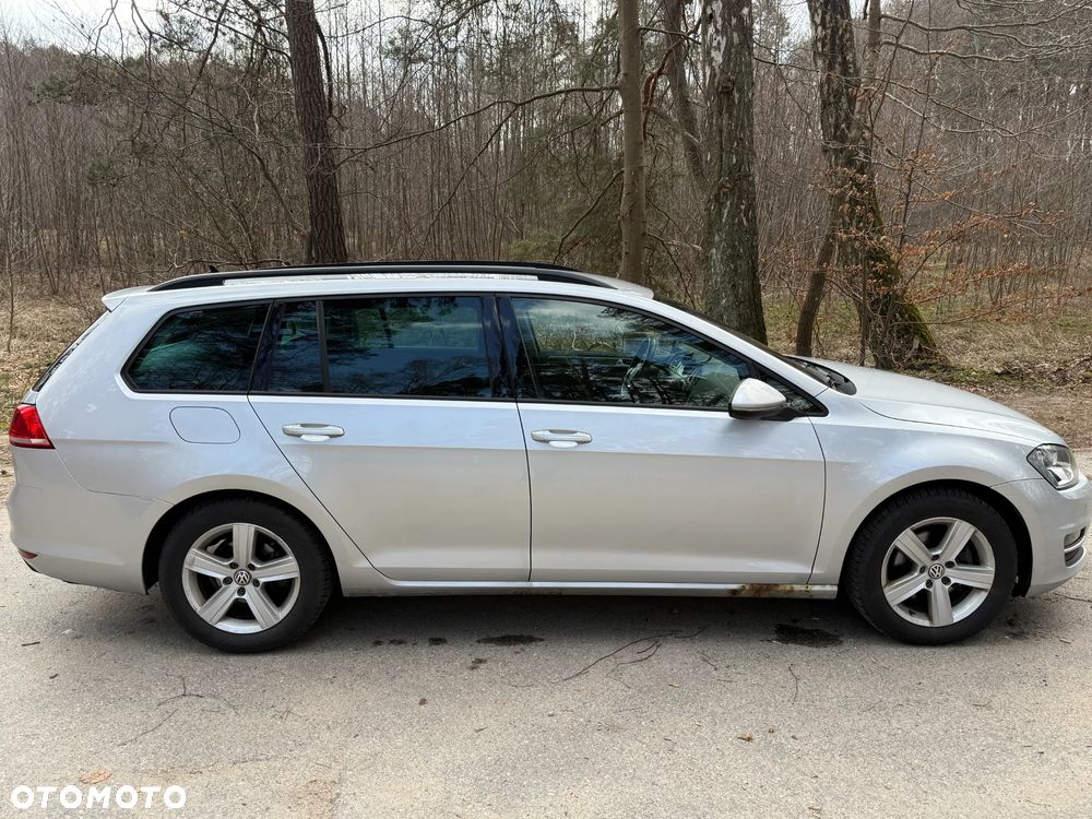 Volkswagen Golf 2.0 TDI (BlueMotion Technology) Comfortline - 4