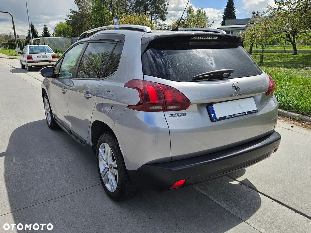 Peugeot 2008 1.2 Pure Tech Style S&S EAT6 - 6