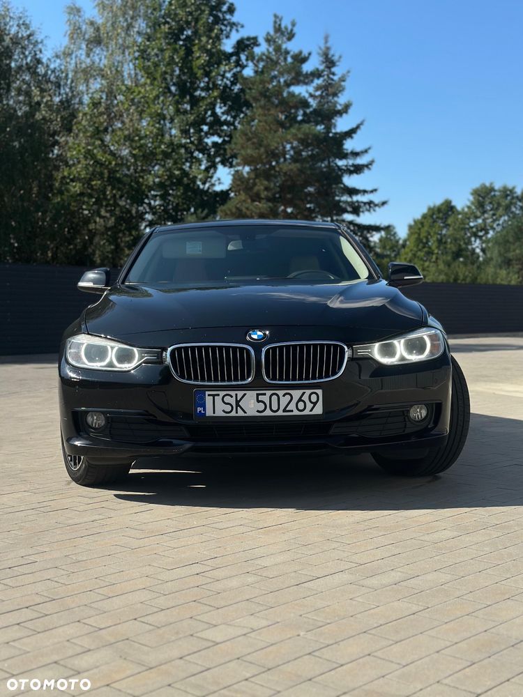 BMW Seria 3 318d Luxury Line - 2
