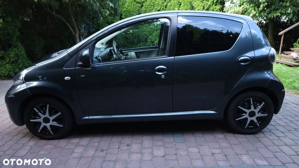 Toyota Aygo - 8