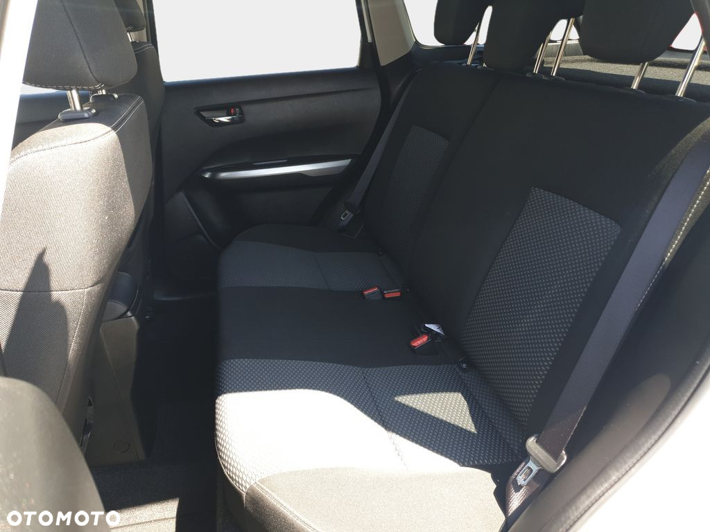 Suzuki Vitara - 11