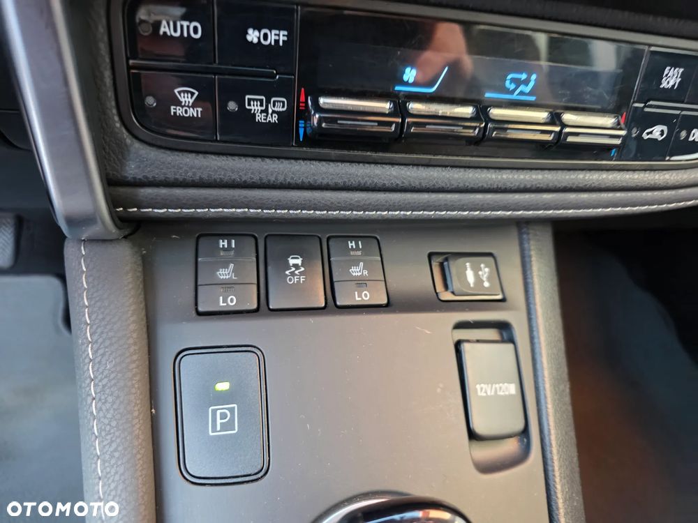 Toyota Auris - 24