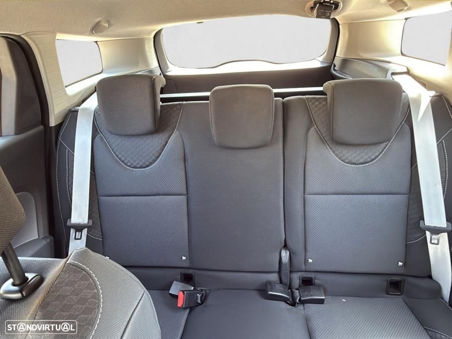 Renault Clio Sport Tourer 1.2 TCE GT EDC - 13