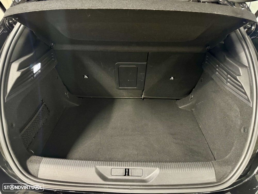 Peugeot 308 1.2 PureTech Allure Pack EAT8 — fotografia 39