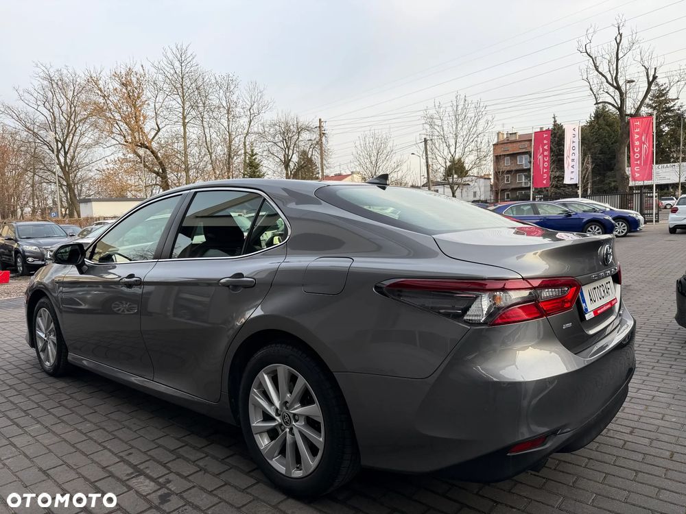 Toyota Camry 2.5 Hybrid Comfort CVT - 27