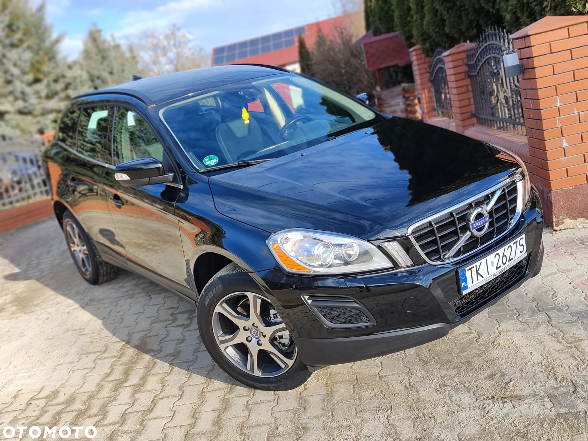 Volvo XC 60 DRIVe Momentum - 1