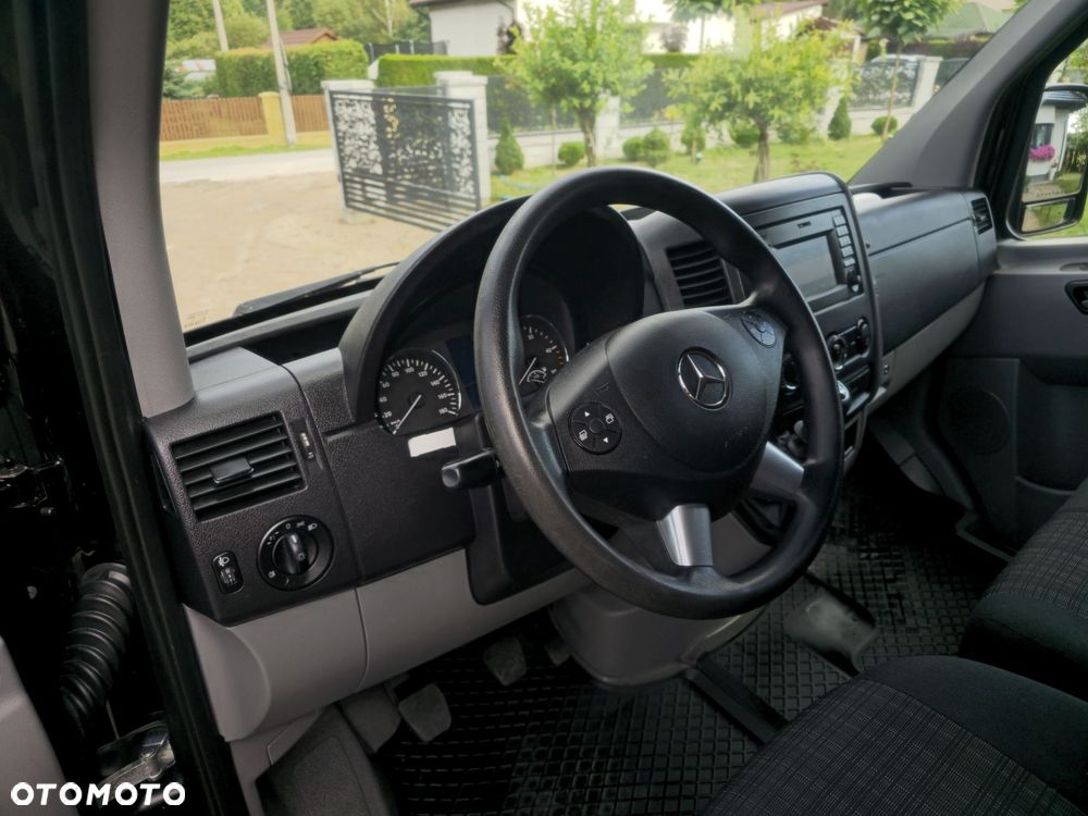 Mercedes-Benz Sprinter - 17