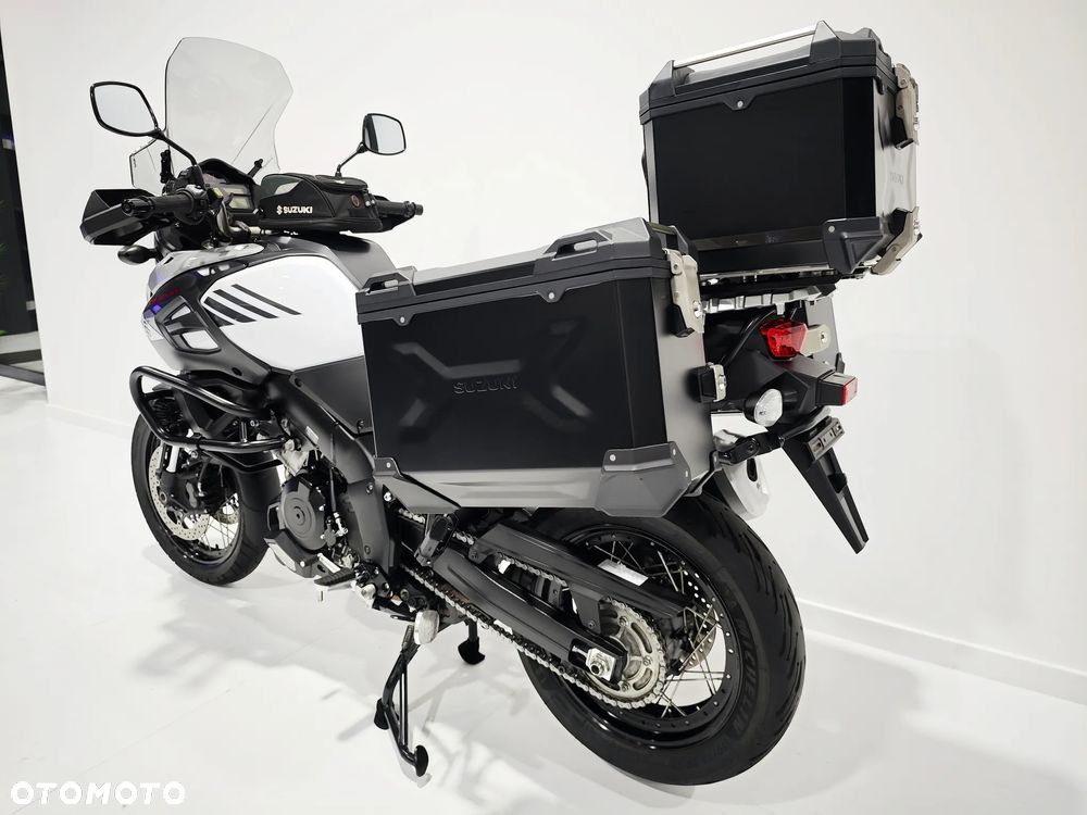 Suzuki V-STROM - 27