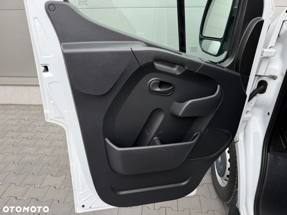 Opel Movano - 9