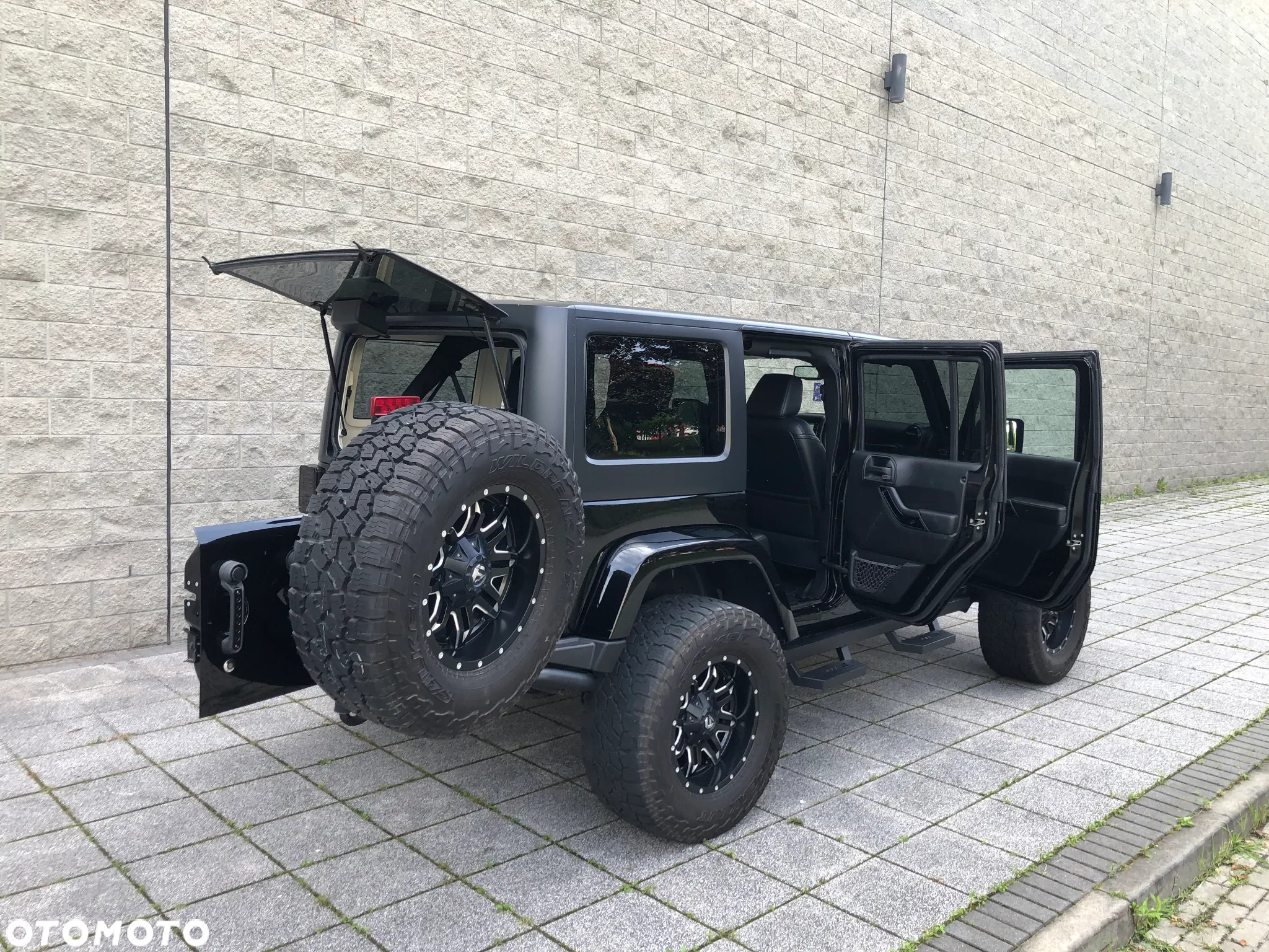 Jeep Wrangler Unlimited Hard-Top 3.6 Automatik Black Edition - 31