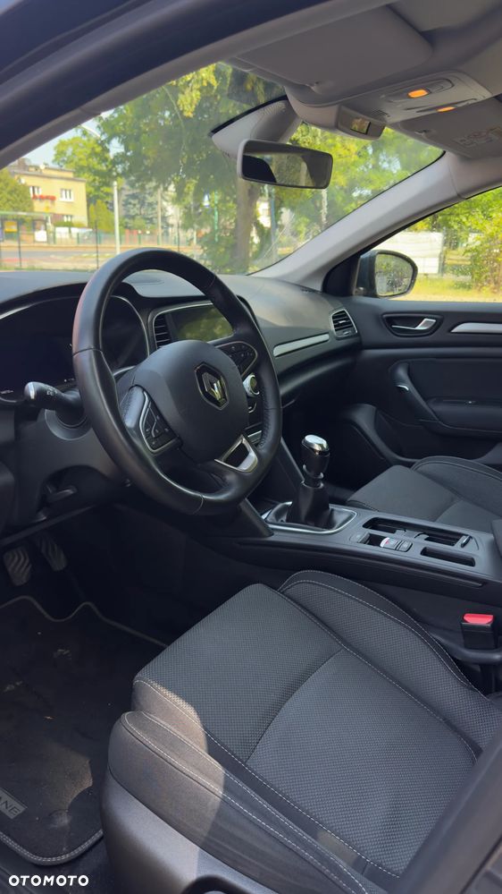 Renault Megane 1.3 TCe FAP Equilibre - 4