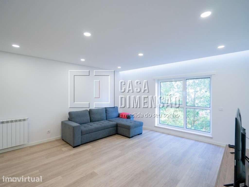 Apartamento de tipologia T2 na Serra de Carnaxide, com Garagem, com... - Grande imagem: 5/32