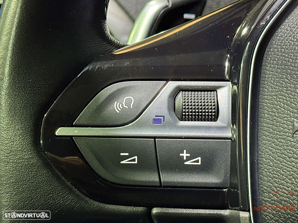 Peugeot 5008 1.2 PureTech Allure Pack EAT8 - 23