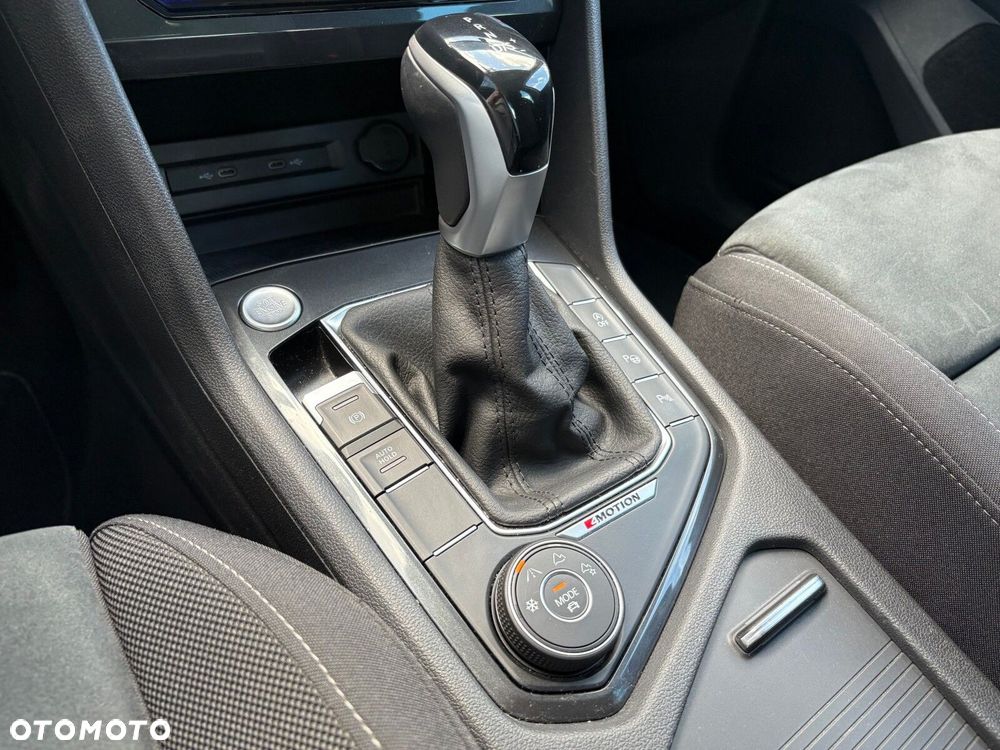 Volkswagen Tiguan - 29