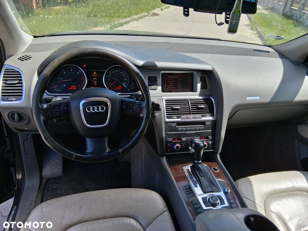 Audi Q7 - 9