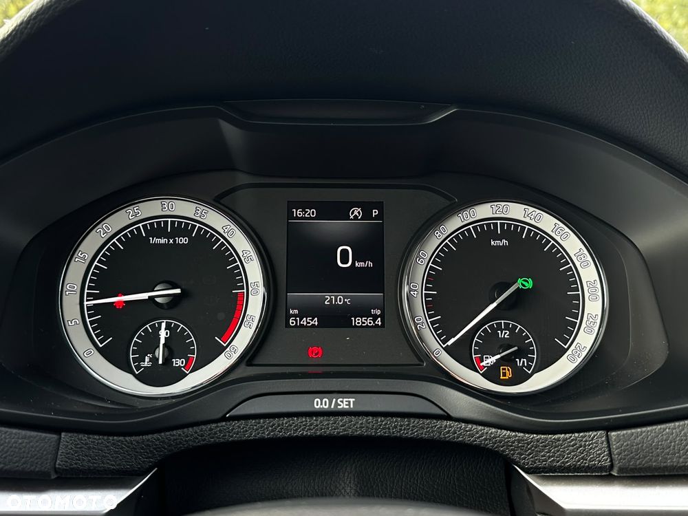 Skoda Karoq 2.0 TDI SCR 4x2 Ambition DSG - 14