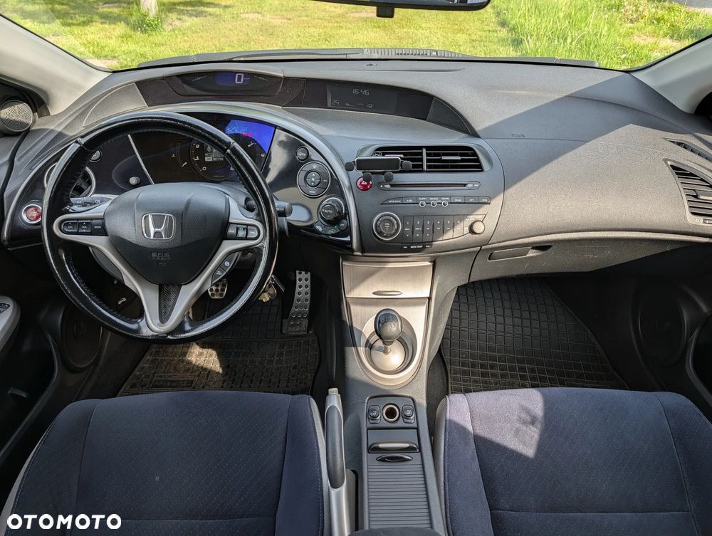 Honda Civic 1.8 Sport - 9