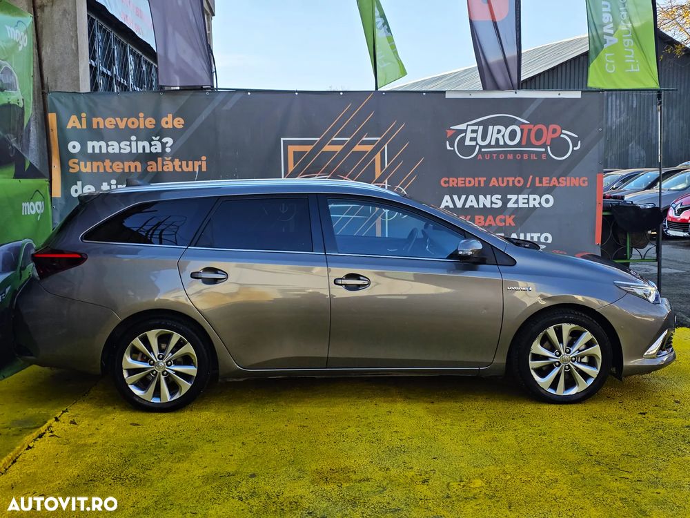 Toyota Auris 1.8 L VVT-i TS Hybrid Sol+ - 5