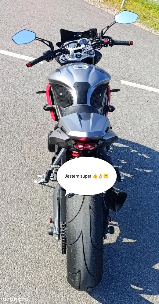 Triumph Street Triple - 6