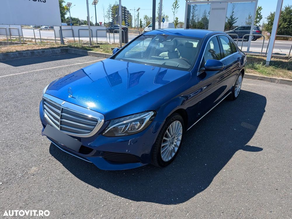 MERCEDES-BENZ Clasa C