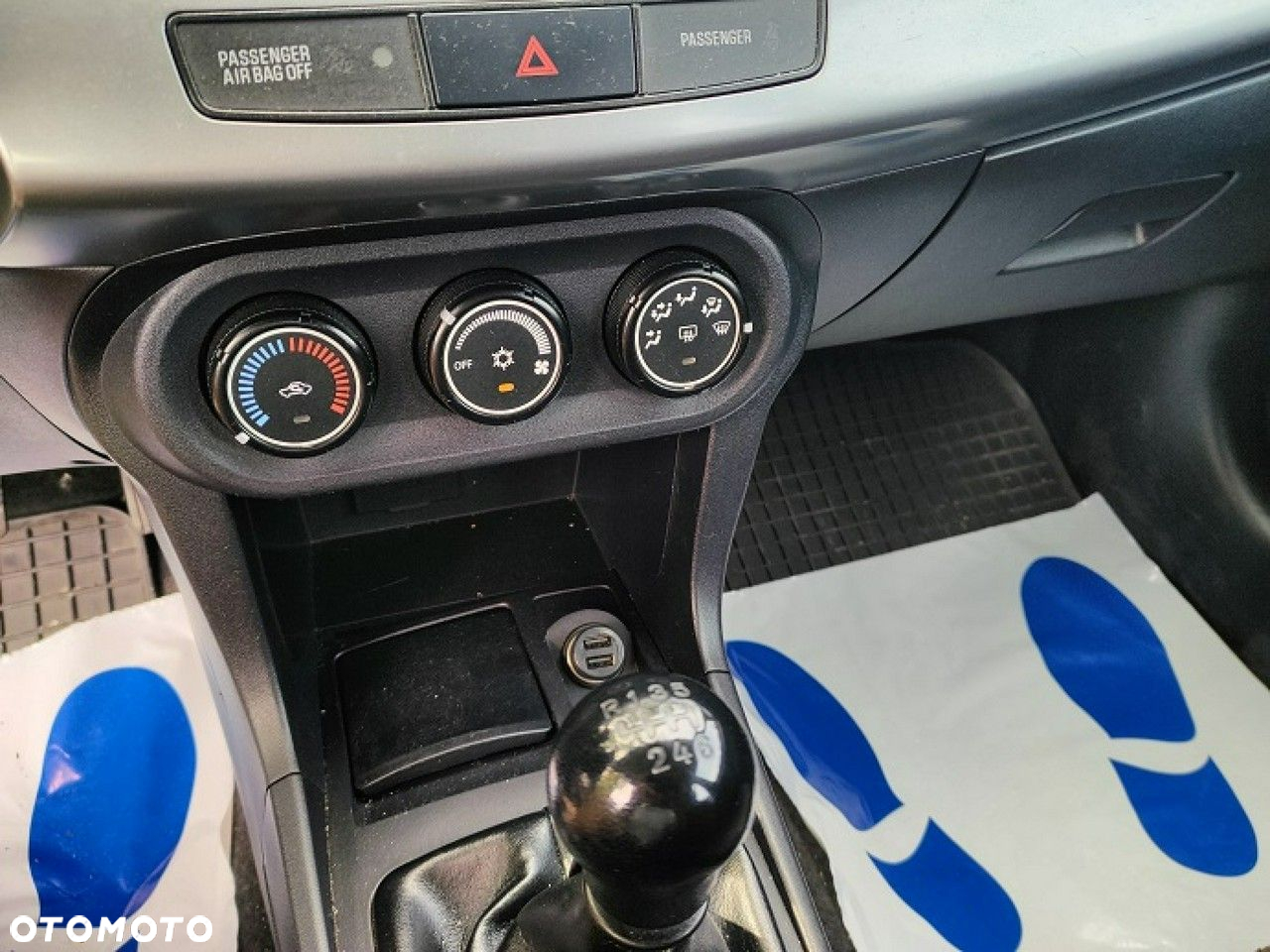 Mitsubishi Lancer - 16