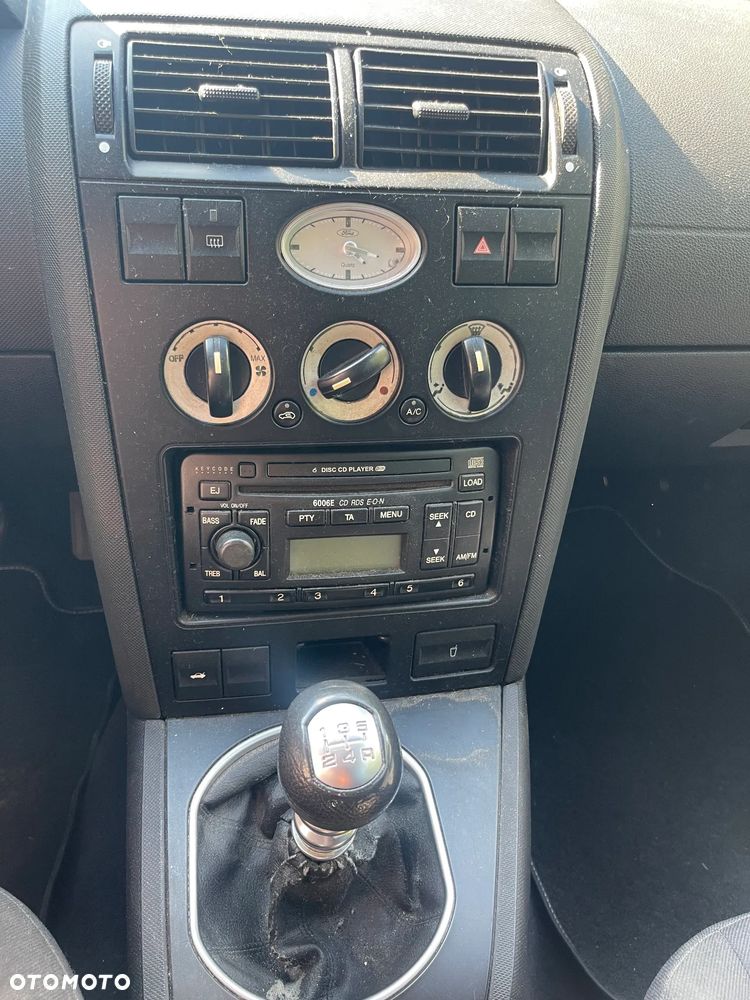 Ford Mondeo 1.8 Trend - 14