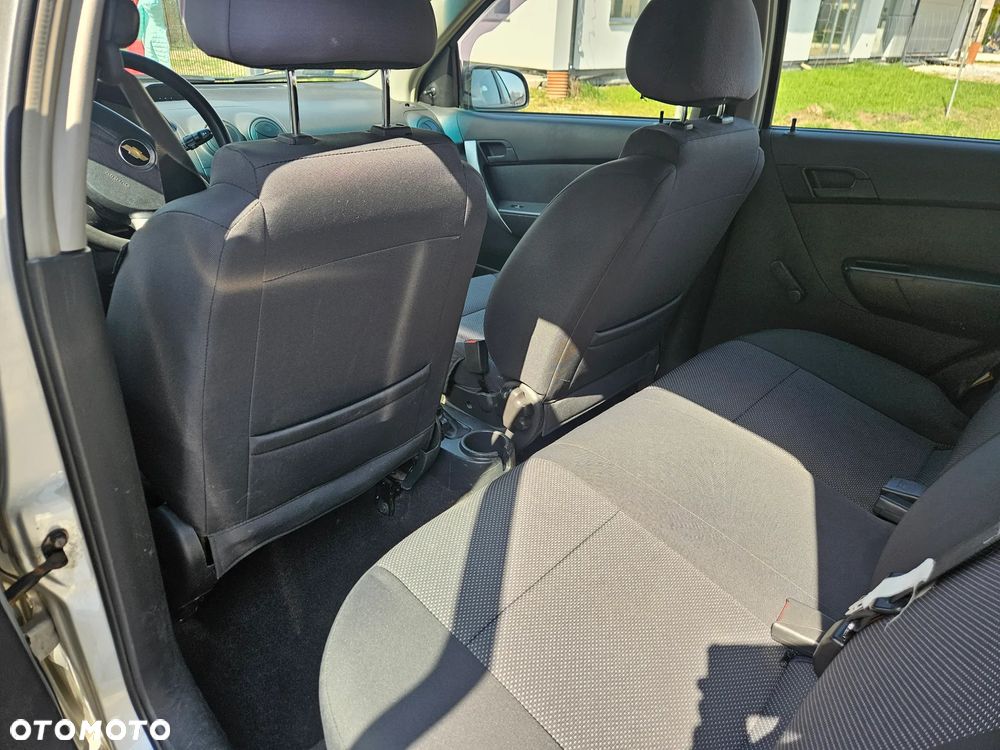 Chevrolet Aveo 1.2 16V Base+ - 8