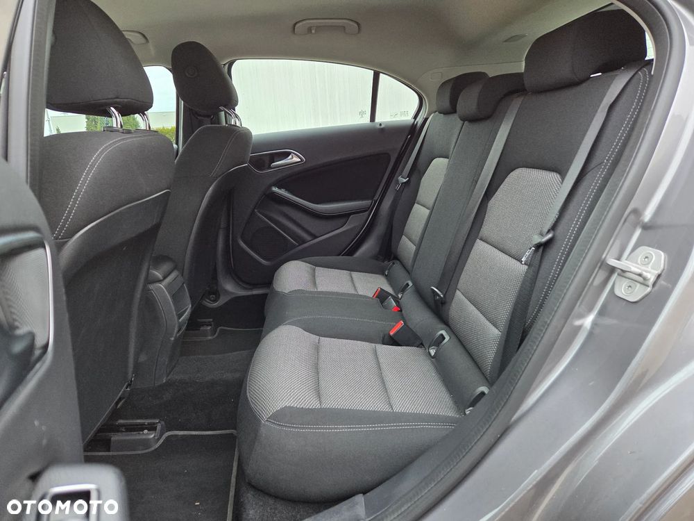 Mercedes-Benz Klasa A 180 d Style - 22