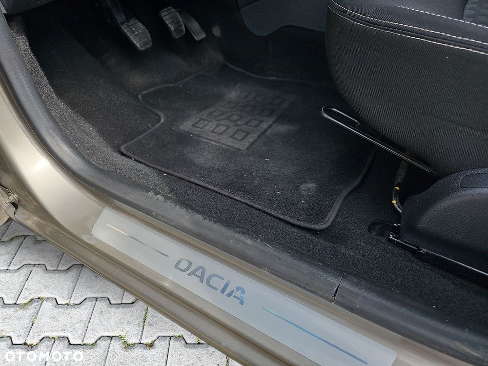 Dacia Sandero 1.2 16V Laureate - 10