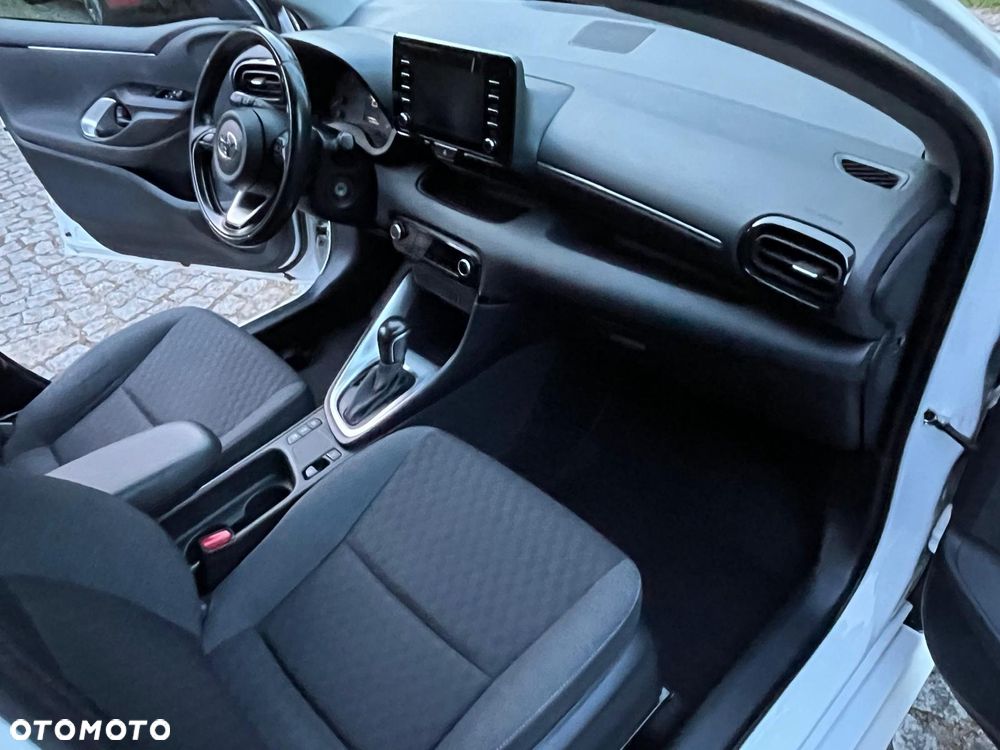 Toyota Yaris - 9