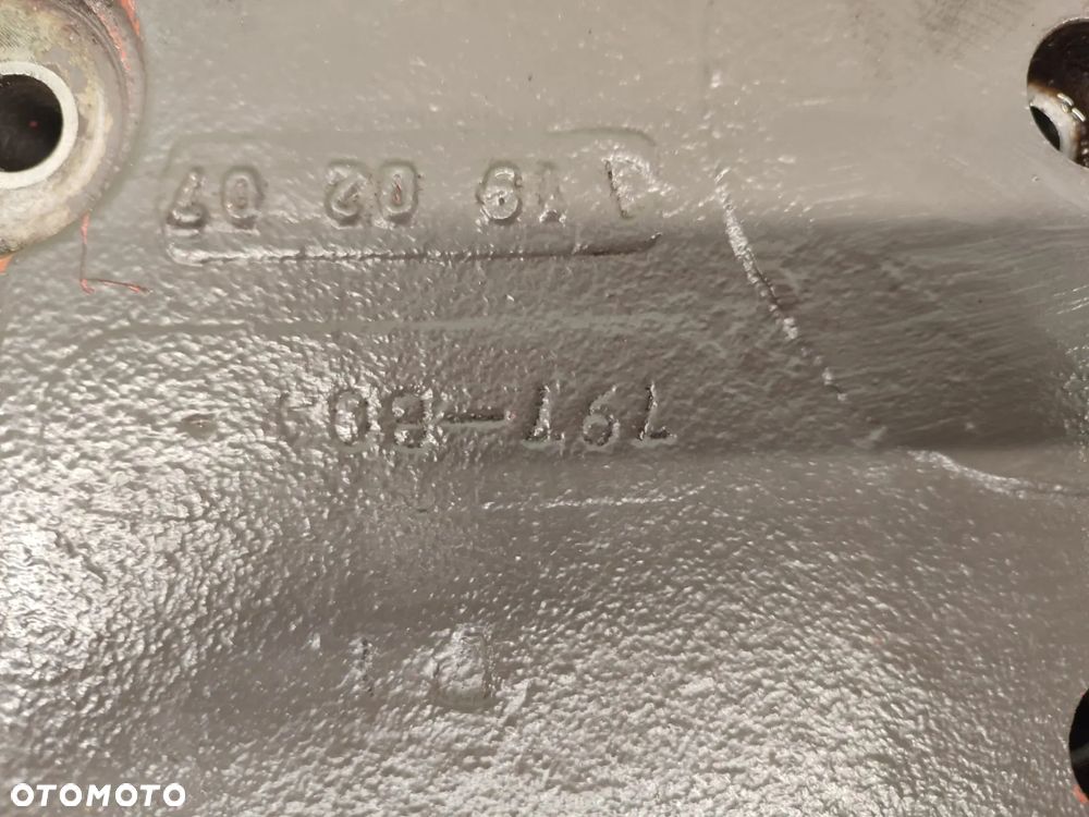 Przystawka pompa hydrauliczna 0510990074 CLAAS AXION - 12