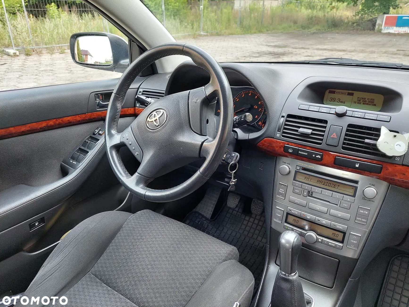 Toyota Avensis - 2