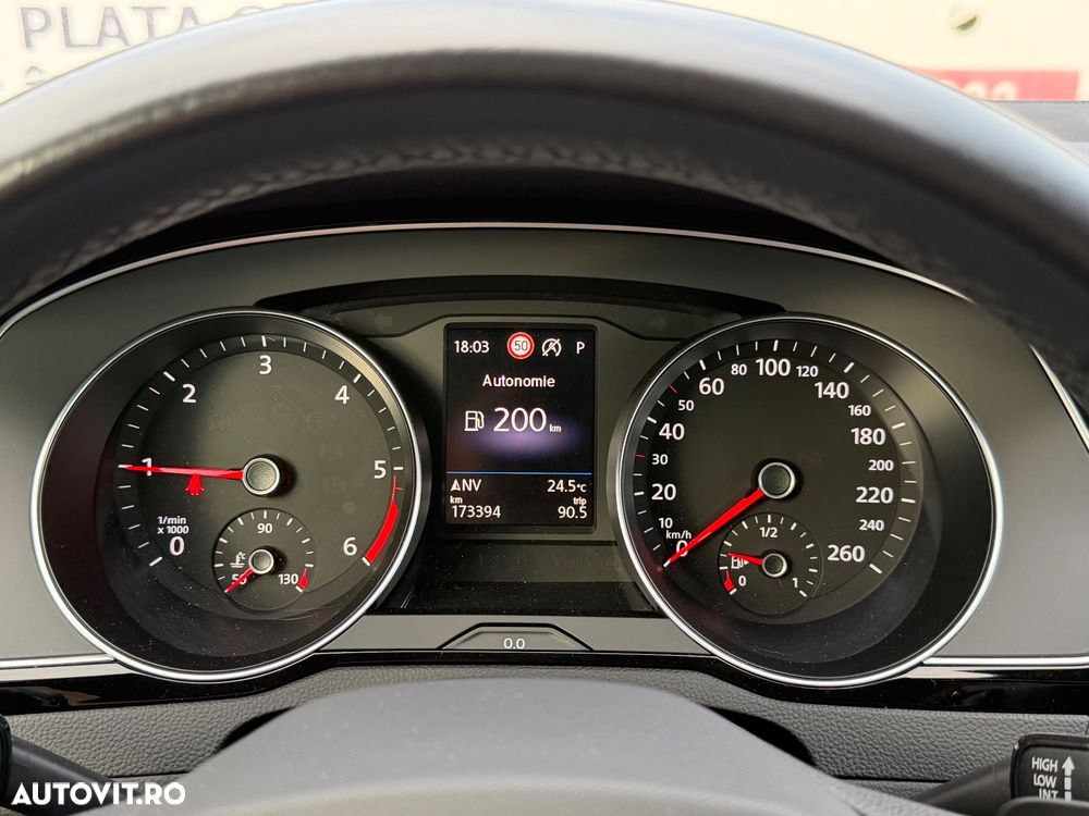 Volkswagen Passat 2.0 TDI SCR DSG - 20