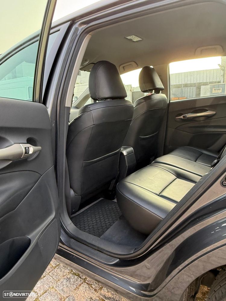 Toyota Auris 1.33 VVT-i Gold Edition - 20