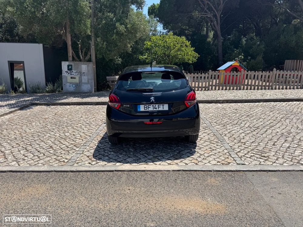 Peugeot 208 1.6 BlueHDi Allure - 4