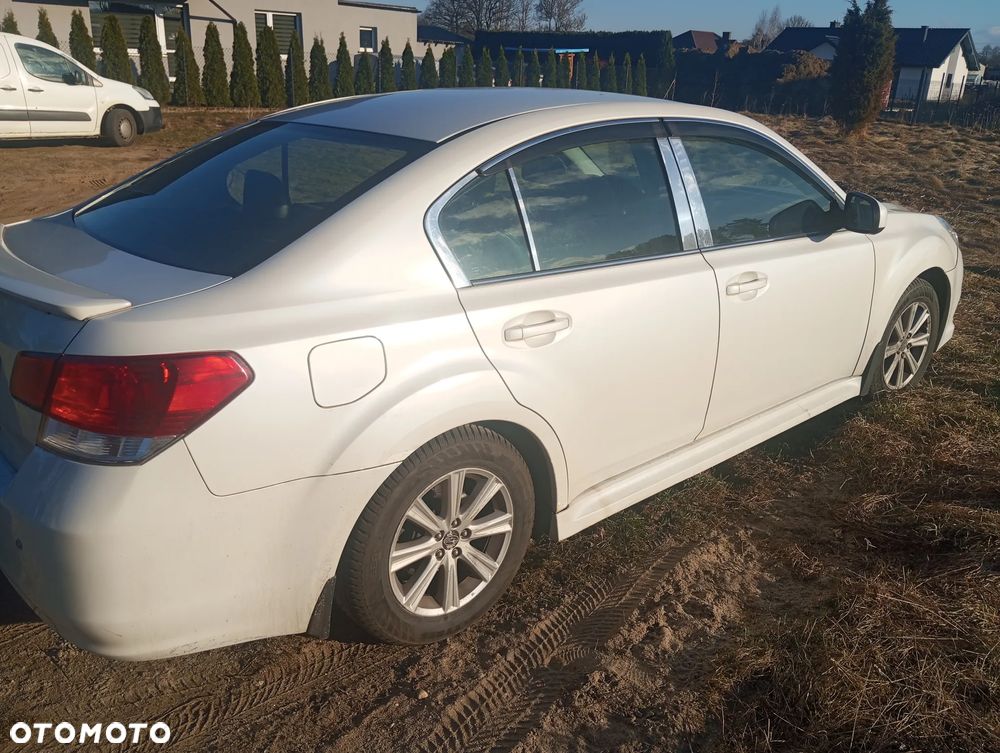 Subaru Legacy - 3