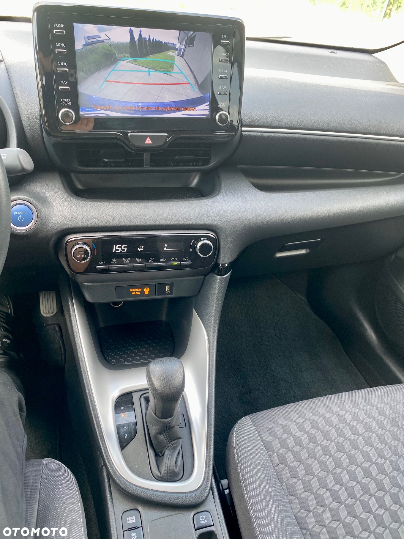 Toyota Yaris Hybrid 1.5 Executive - 17