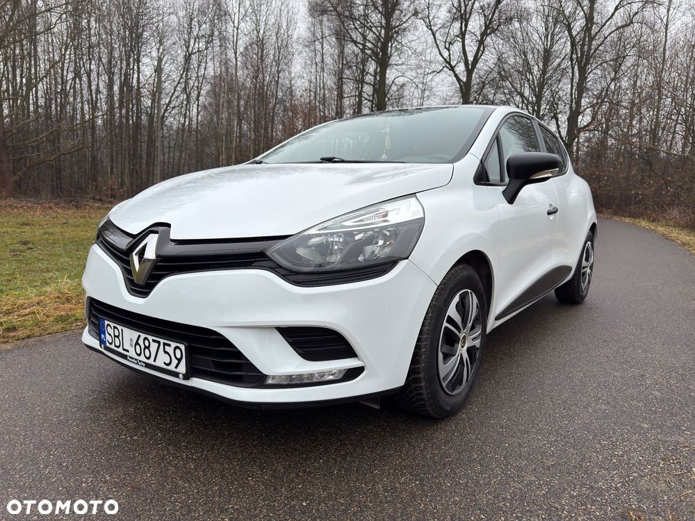 Renault Clio - 10
