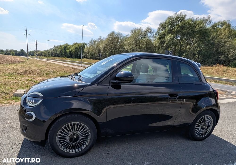 Fiat 500E 2021 photo 2