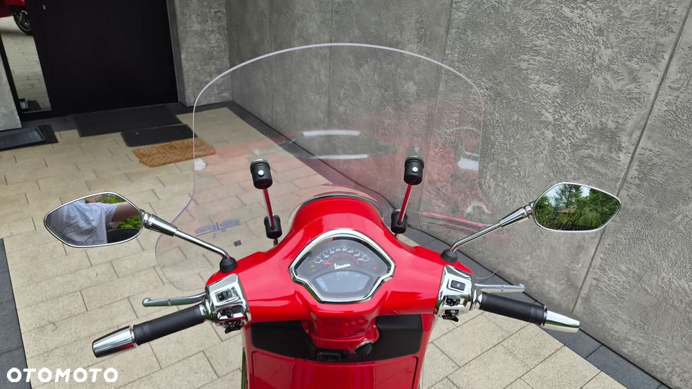 Vespa GTS - 9