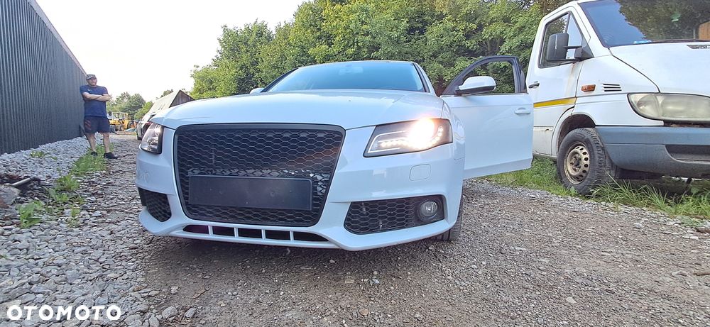 Audi A4 Limousine - 9