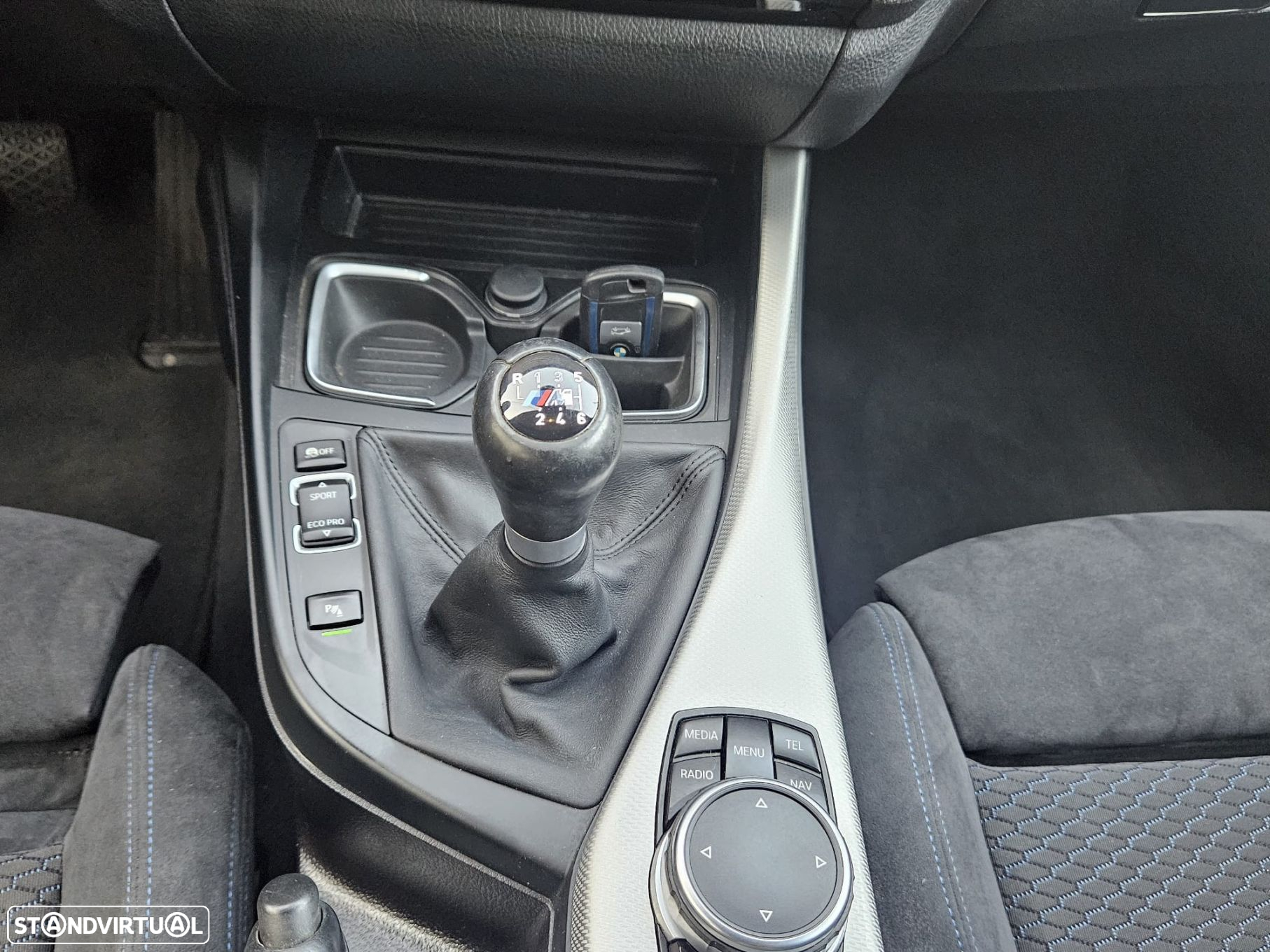 BMW 118 d Pack M - 37