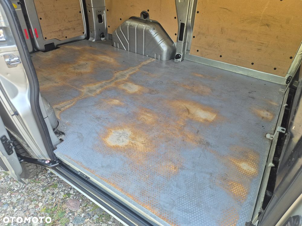 Ford Transit Custom - 11