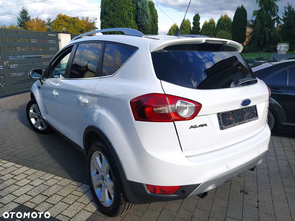 Ford Kuga 2.0 TDCi 2x4 Titanium - 5