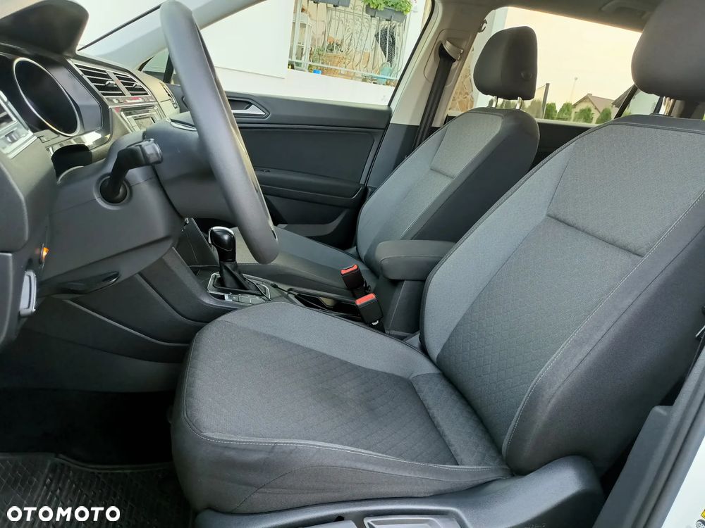 Volkswagen Tiguan - 21