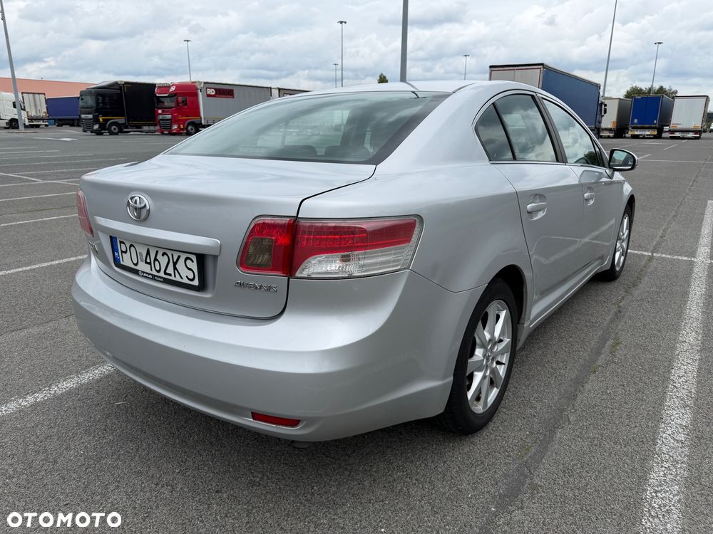 Toyota Avensis 1.8 Sol plus NAVI - 5