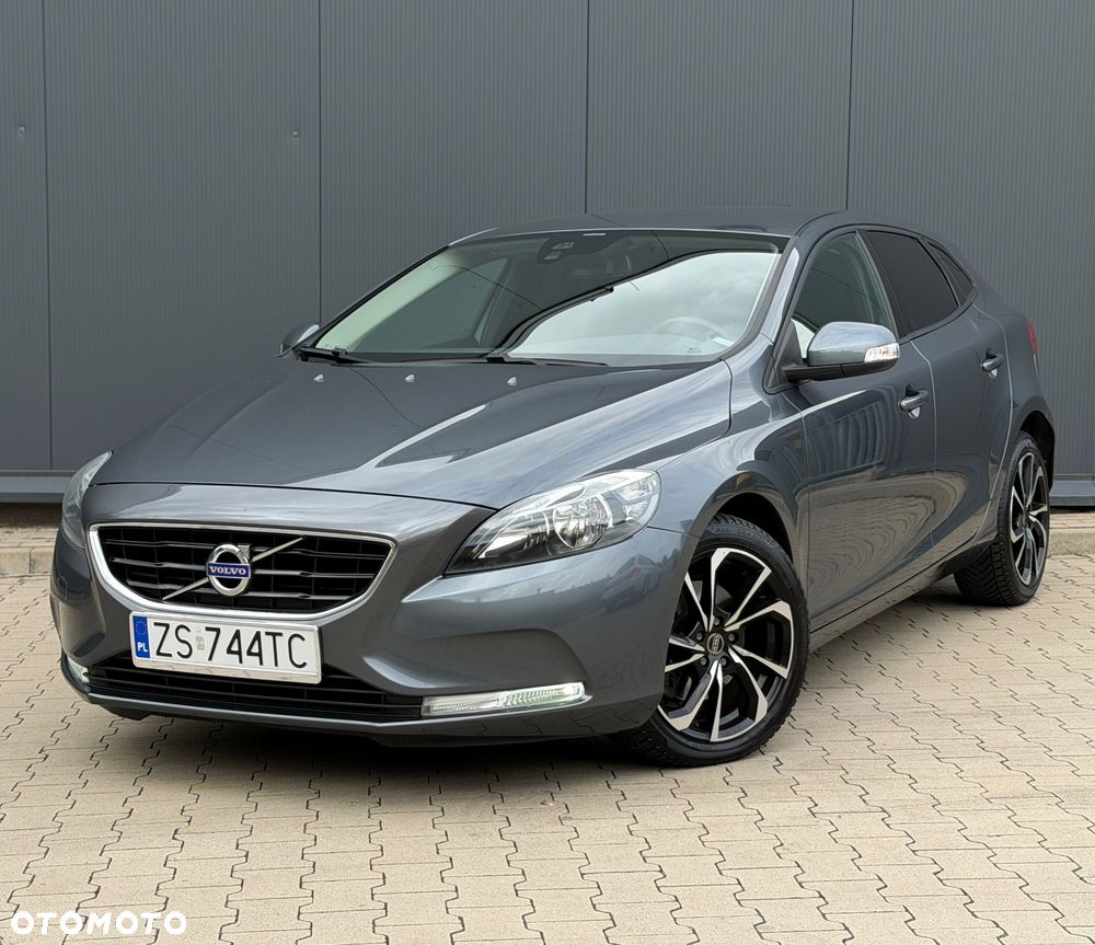 Volvo V40 T3 Momentum - 29