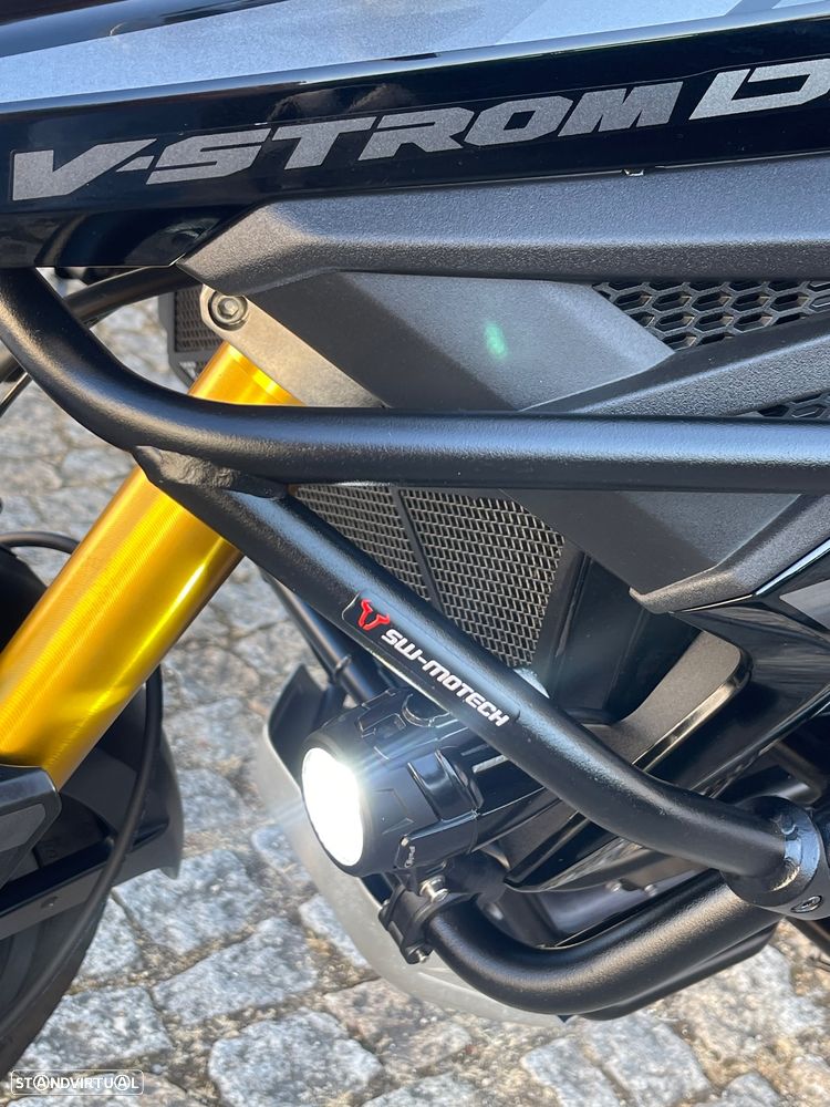 Suzuki v-strom v - 2
