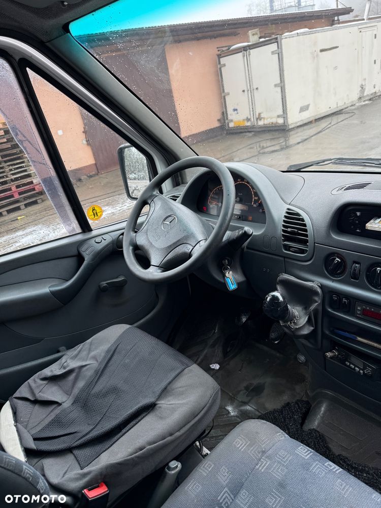 Mercedes-Benz SPRINTER - 9