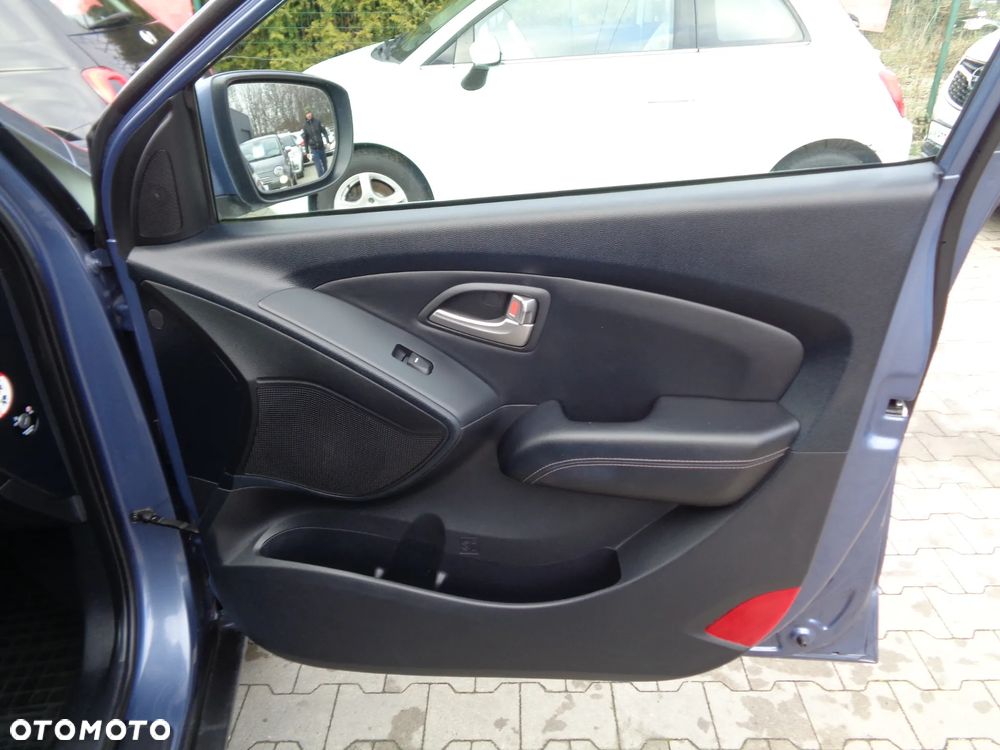 Hyundai ix35 1.7 CRDi Premium 2WD - 17